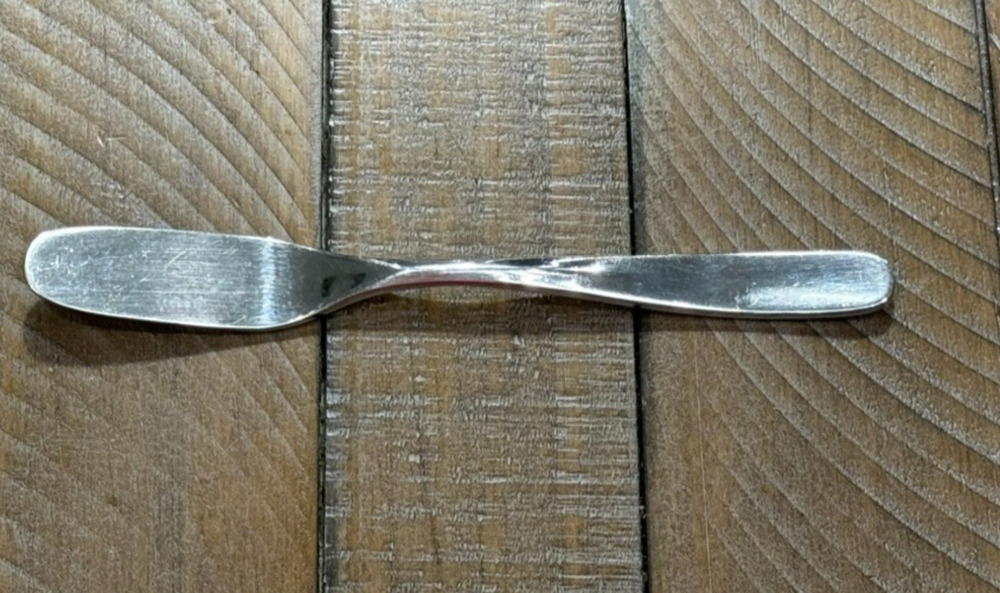 Robert Welch SCOOP MIRROR 1 Master Butter Knife 6 7/8 - Stainless Flatware
